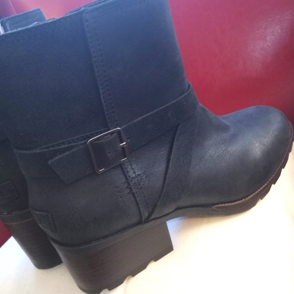 Sorel Cate Buckle Bootie - Picture 14 of 15